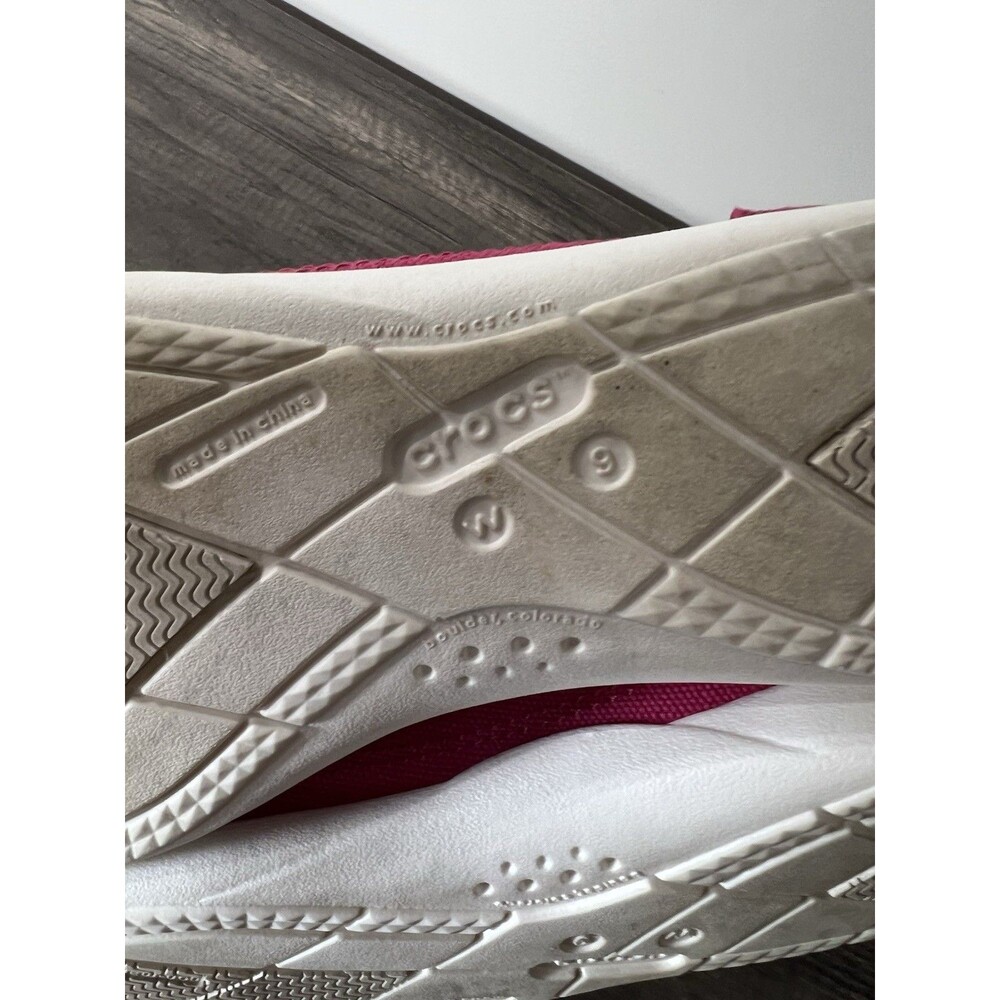 CROCS women size 9 Pink Canvas Slip-On LOAFER BOAT SHOES - Picture 12 of 12